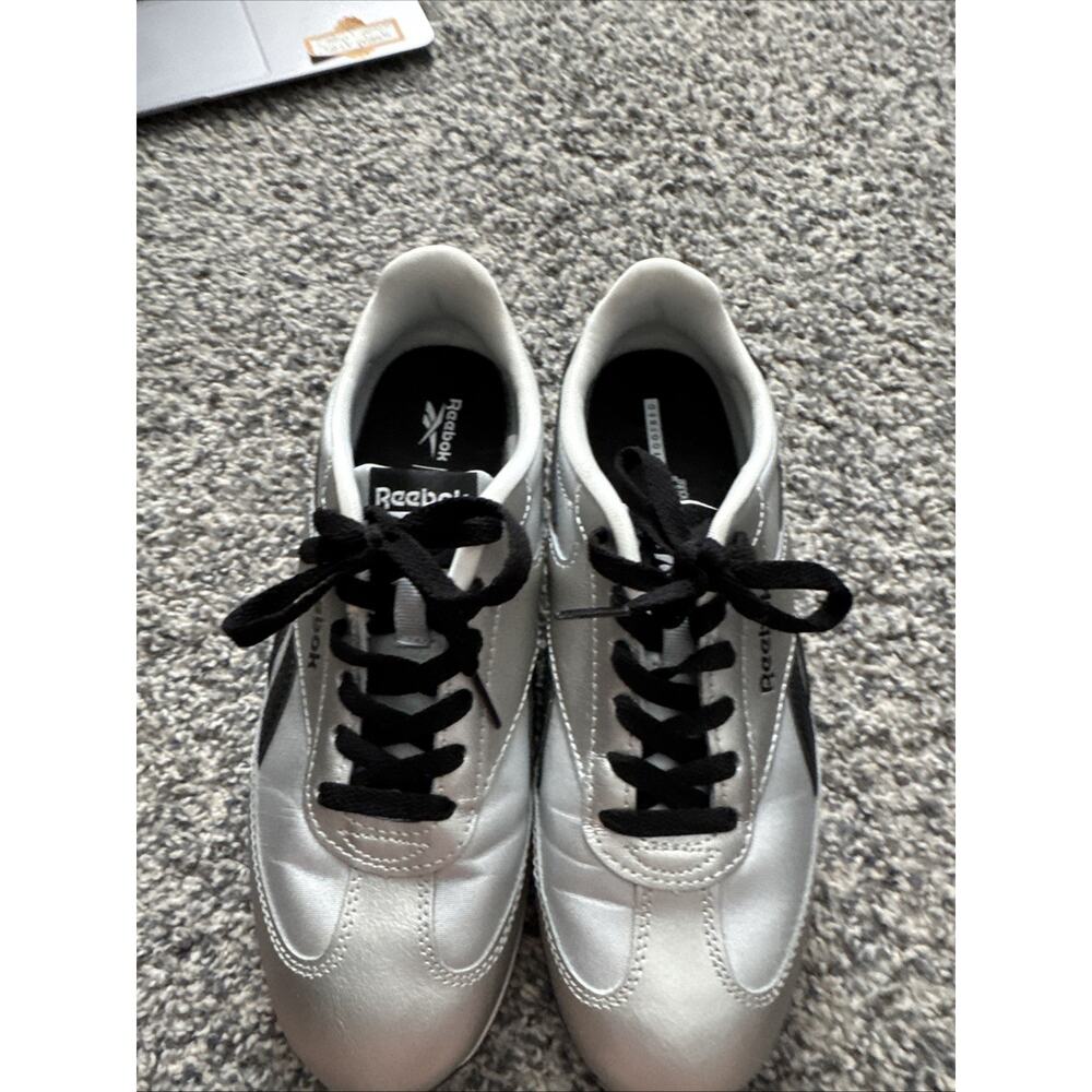 Women’s Reebok Ortholite Comfort Footbed Sneaker Size 8 Silver Black Classic